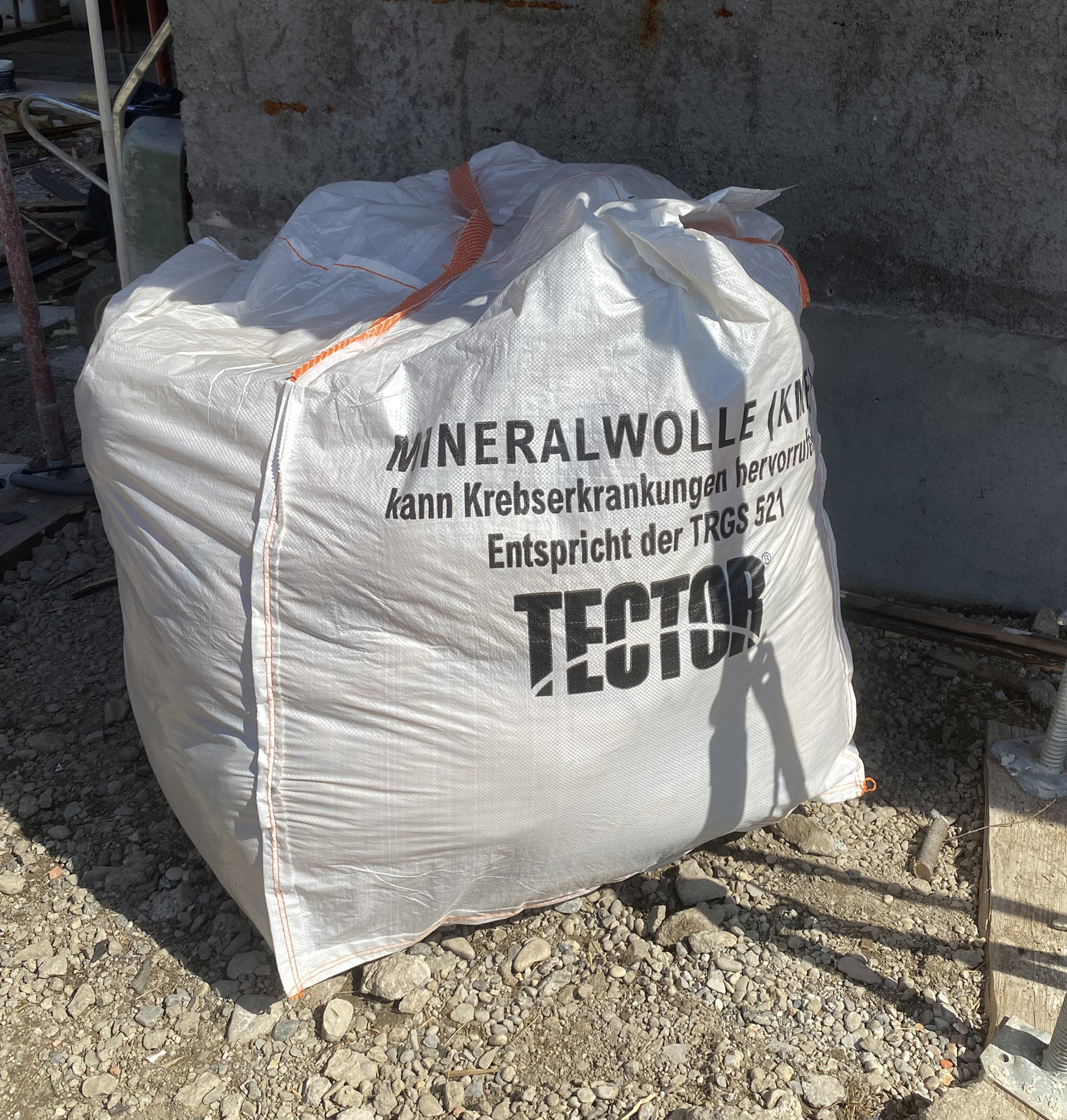 BIG BAG Mineralwolle – extra groß & staubdicht mit 4 Hebeschlaufen – Bild 2