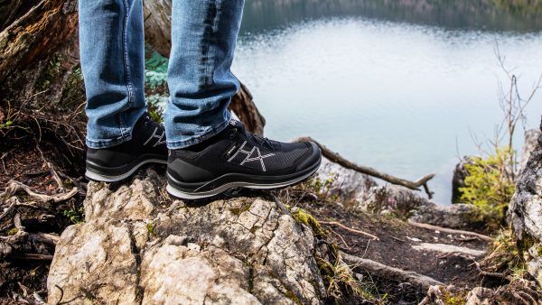 Haix® Black Eagle Adventure 3.0 GTX low black-silver – Bild 2